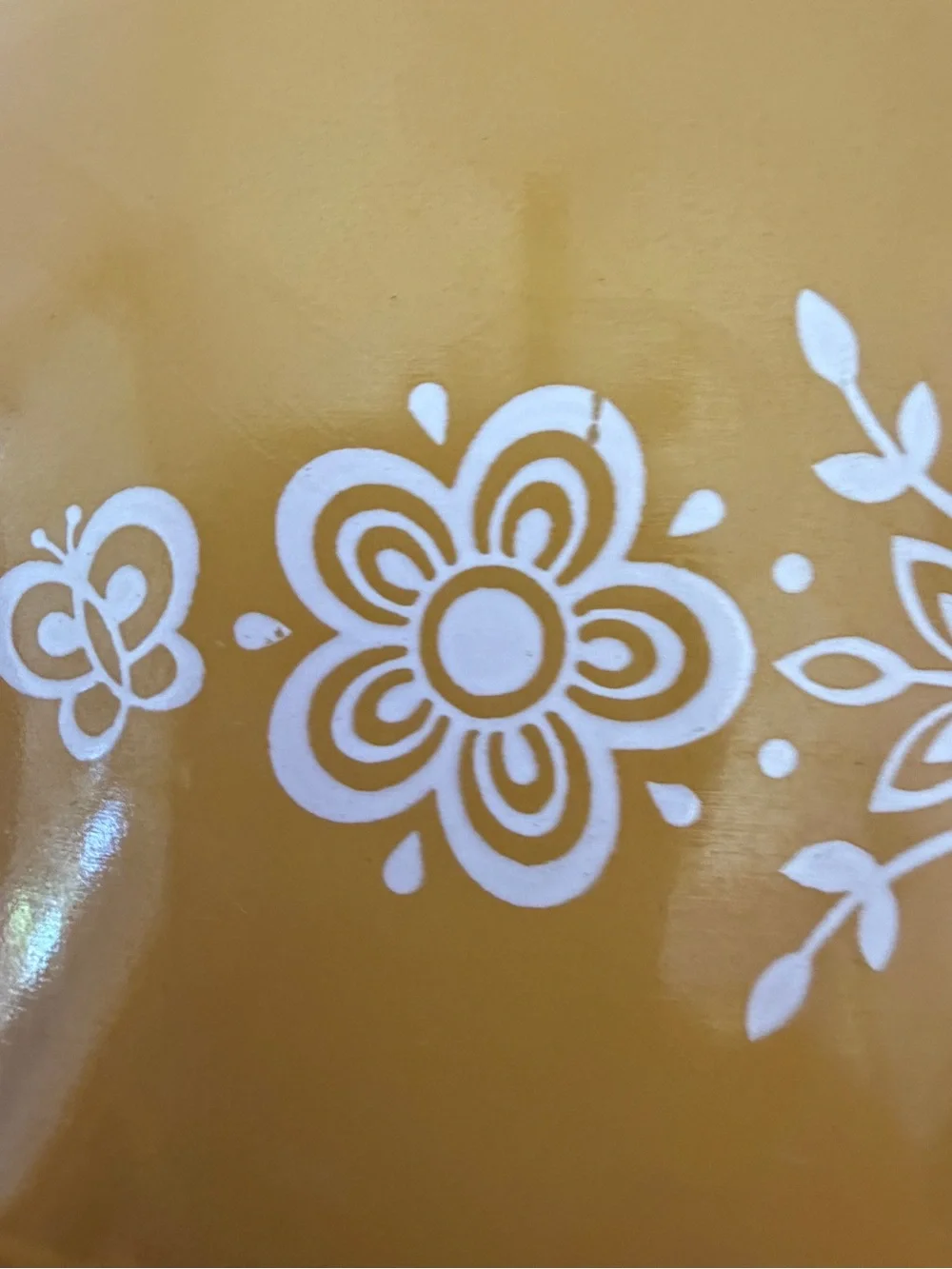 Vintage Pyrex Butterfly Gold Round Casserole Dish